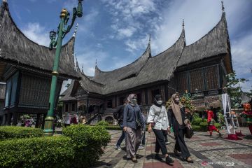 Pengunjung TMII pada liburan Natal capai 15.555 orang