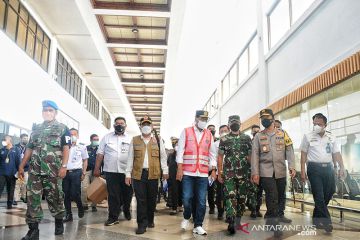 Menhub cek kesiapan Bandara Juanda layani pekerja migran Indonesia