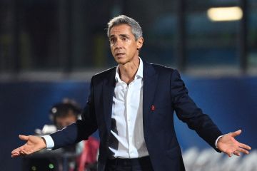 Polandia tolak permintaan akhiri kontrak dari Paulo Sousa