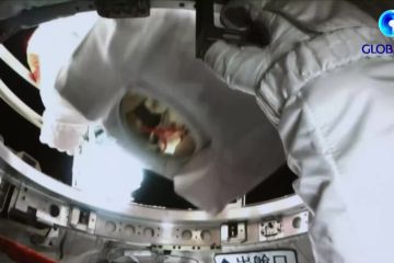 Astronaut Shenzhou-13 China rampungkan misi EVA kedua