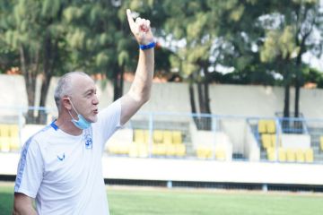 Dragan Djukanovic kembali latih PSIS