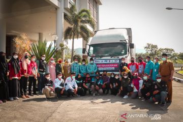 ACT Padang kirimkan truk kemanusiaan untuk korban Semeru di Lumajang