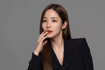 Park Min Young berpisah dengan agensinya