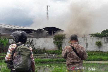 Gudang Karoseri New Armada di Kabupaten Magelang terbakar