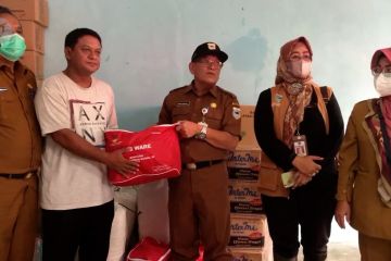 Pemkab Pandeglang salurkan bantuan kepada korban banjir rob