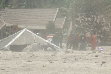 Pencarian korban APG Semeru terkendala banjir material vulkanik