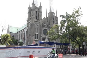 Polisi kerahkan 100 personel untuk amankan Gereja Katedral