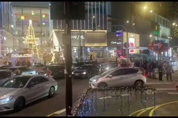 Suasana Bukit Bintang Kuala Lumpur masih ramai