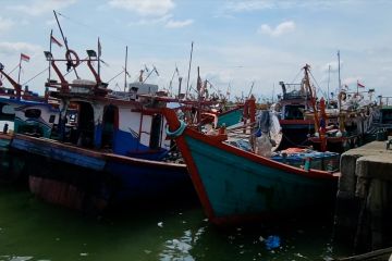 BMKG waspadai perubahan cuaca,  nelayan Lhokseumawe enggan melaut
