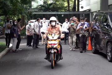 Ridwan Kamil ingin motor di Jabar dikonversi motor listrik