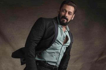 Cerita aktor Bollywood Salman Khan selamat dari gigitan ular