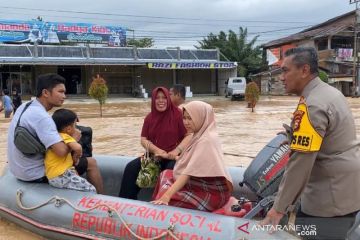 Keluarga berterima kasih Kapolres Rokan Hulu evakuasi ibu hamil