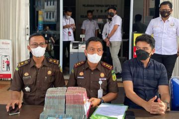 14 kepala puskesmas di Bintan kembalikan uang korupsi dana COVID-19