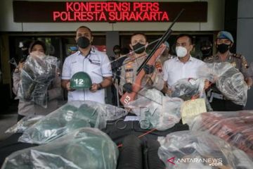 Penyerahan Berkas Perkara Tersangka Menwa UNS