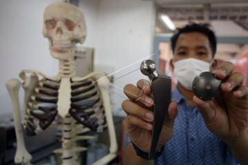 BRIN kembangkan implan pengganti tulang sendi panggul