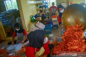 PESANAN ONLINE KRIPIK BALADO