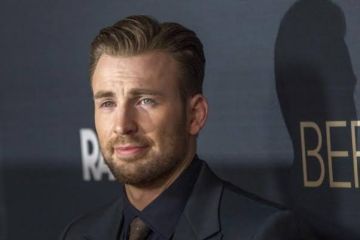 Chris Evans akan membintangi sosok aktor legendaris Gene Kelly