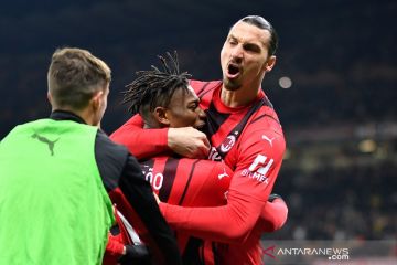 AC Milan menang 3-1 lawan sembilan pemain Roma