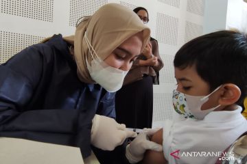 Wali Kota Jakarta Selatan: Belum ada temuan anak sakit usai vaksin