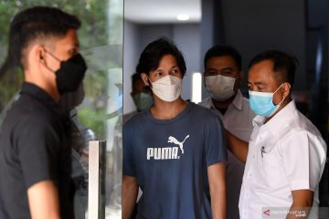 Kriminal kemarin, dari kasus narkoba Naufal hingga polisi super hero