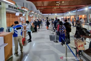 AP: Penumpang Bandara Pattimura naik 20 persen pada 2021