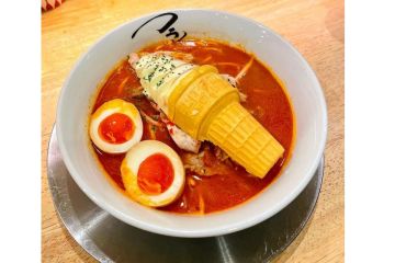 Restoran ini jual ramen dengan es krim di atasnya