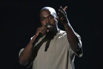 Kanye West putar suara Kim Kardashian di perilisan album "Donda 2"