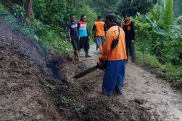 Hujan sebabkan longsor di dua desa di Kabupaten Kudus