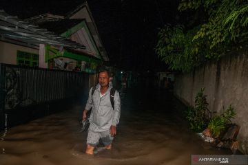 Banjir dan longsor di Lebak terjang dua kecamatan