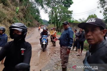 Rawan longsor, Bupati Cianjur minta pengawasan lebih jalur selatan