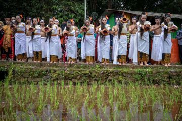 Kirab Nyadran Kali Sendang Gedhe