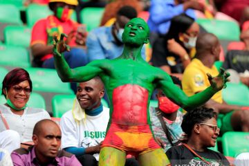 Setengah lusin orang meninggal pada kerumunan di stadion Piala Afrika
