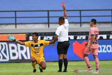 Madura United harus puas bermain imbang melawan 10 pemain PSS