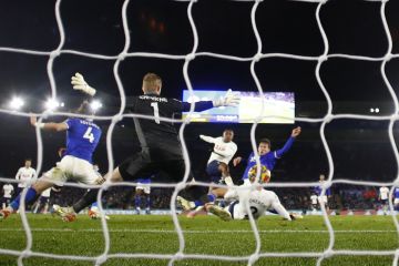 Dua gol menit terakhir bawa Spurs bungkam Leicester 3-2