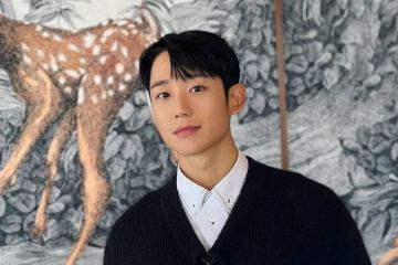 Jung Hae In dapat kejutan dari Jisoo dan pemain "Snowdrop"