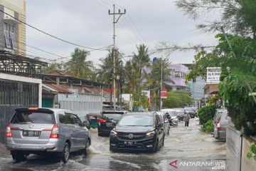 BMKG ingatkan Palembang waspadai hujan lebat karena tergolong ekstrem