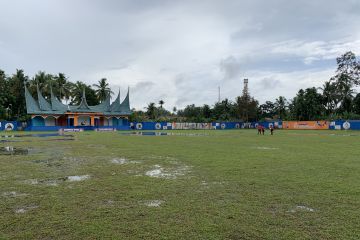 Final Piala Soeratin U-15 antara PSP Padang vs Gasliko ditunda