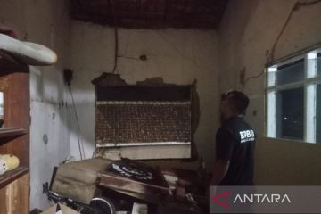 BNPB: Angin kencang sebabkan puluhan rumah rusak di dua Kabupaten