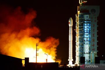 Peluncuran satelit di Jiuquan