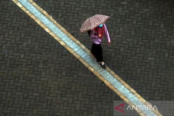 Hujan ringan hingga sedang diprakirakan meliputi sejumlah daerah