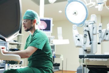 Perkembangan "robotic surgery" perlu diimbangi dokter ahli mumpuni