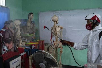 Penutupan 90 sekolah di Jakarta akibat COVID-19