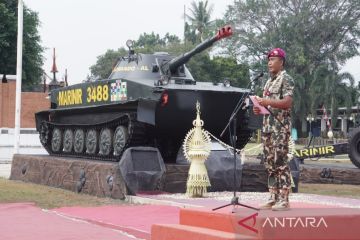 Korps Marinir hibahkan alutsista kepada Pemkab Batang