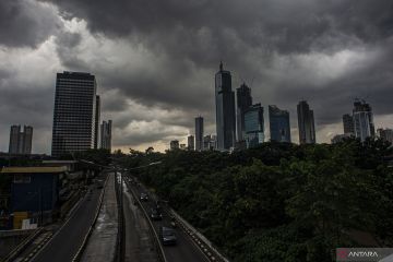 Sebagian Jakarta hujan ringan pada Minggu siang dan sore