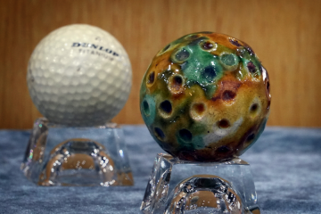 Bola "golf" keramik dari masa kuno ditemukan di China tengah