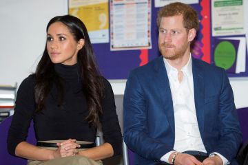 Pangeran Harry dan Meghan prihatin misinformasi COVID-19 di Spotify