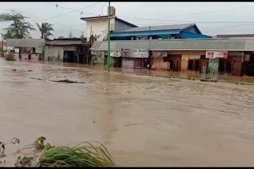 BBMKG Jayapura imbau warga waspadai potensi hujan ekstrem