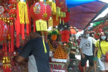 Merah merona pernak pernik Imlek di Pasar Lama Tangerang