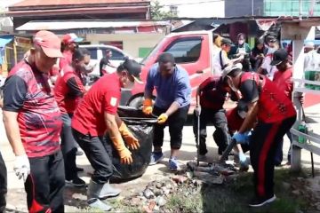 Pemkot Jayapura gelar pembersihan lokasi terdampak banjir