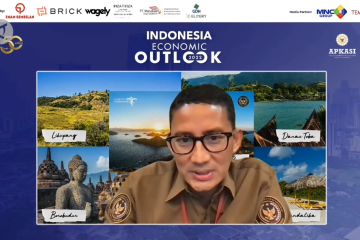 Sandiaga targetkan kenaikan investasi pariwisata dan ekraf di 2022